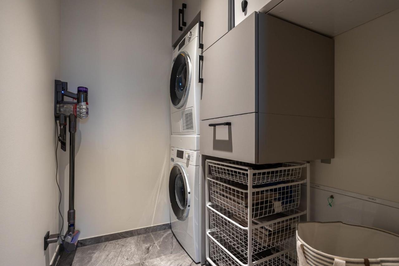 Lejlighed Elegant Seaview Penthouse 3br Ensuite Luxury Retreat With Sauna And Free Parking *