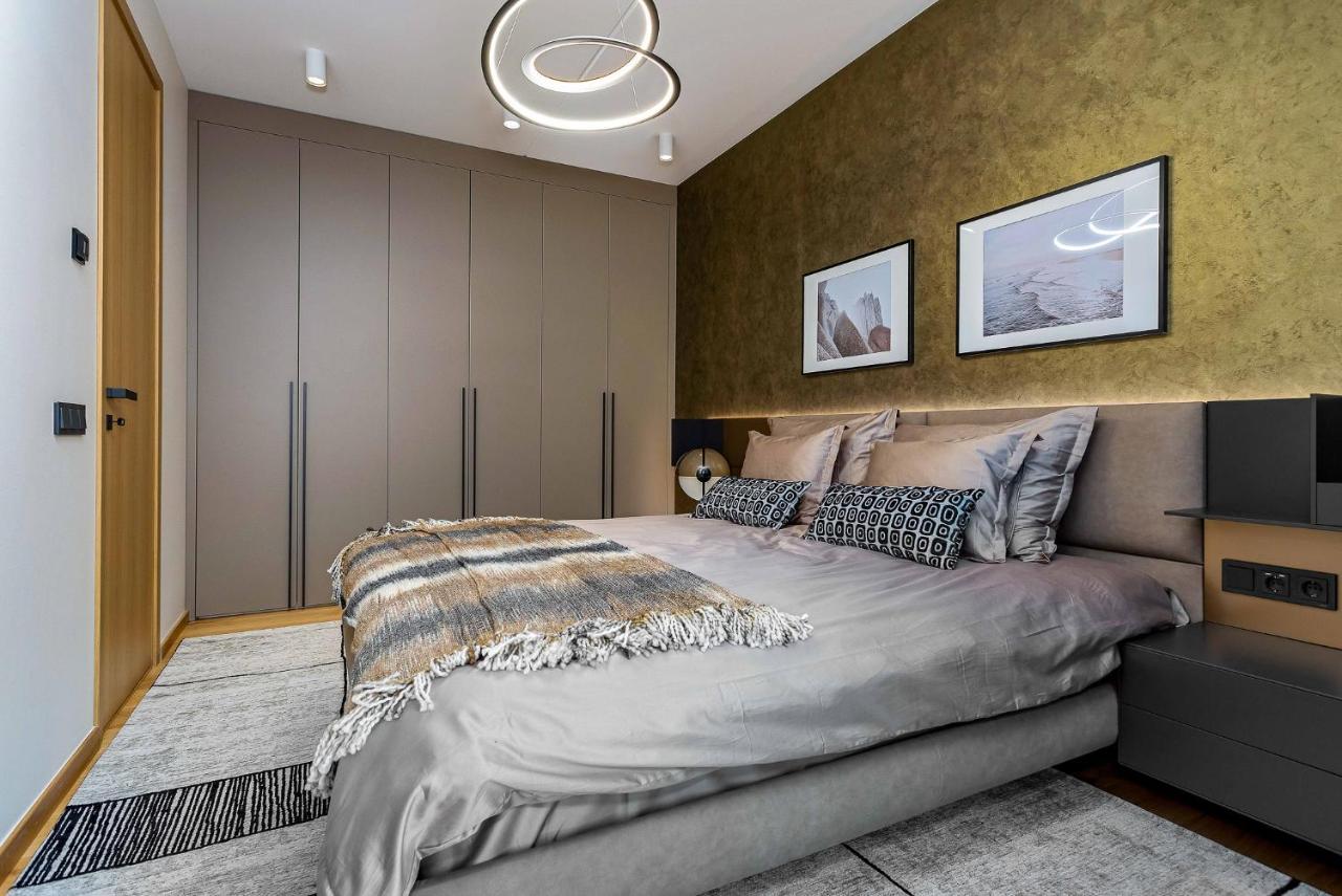 Lejlighed Elegant Seaview Penthouse 3br Ensuite Luxury Retreat With Sauna And Free Parking Tallinn
