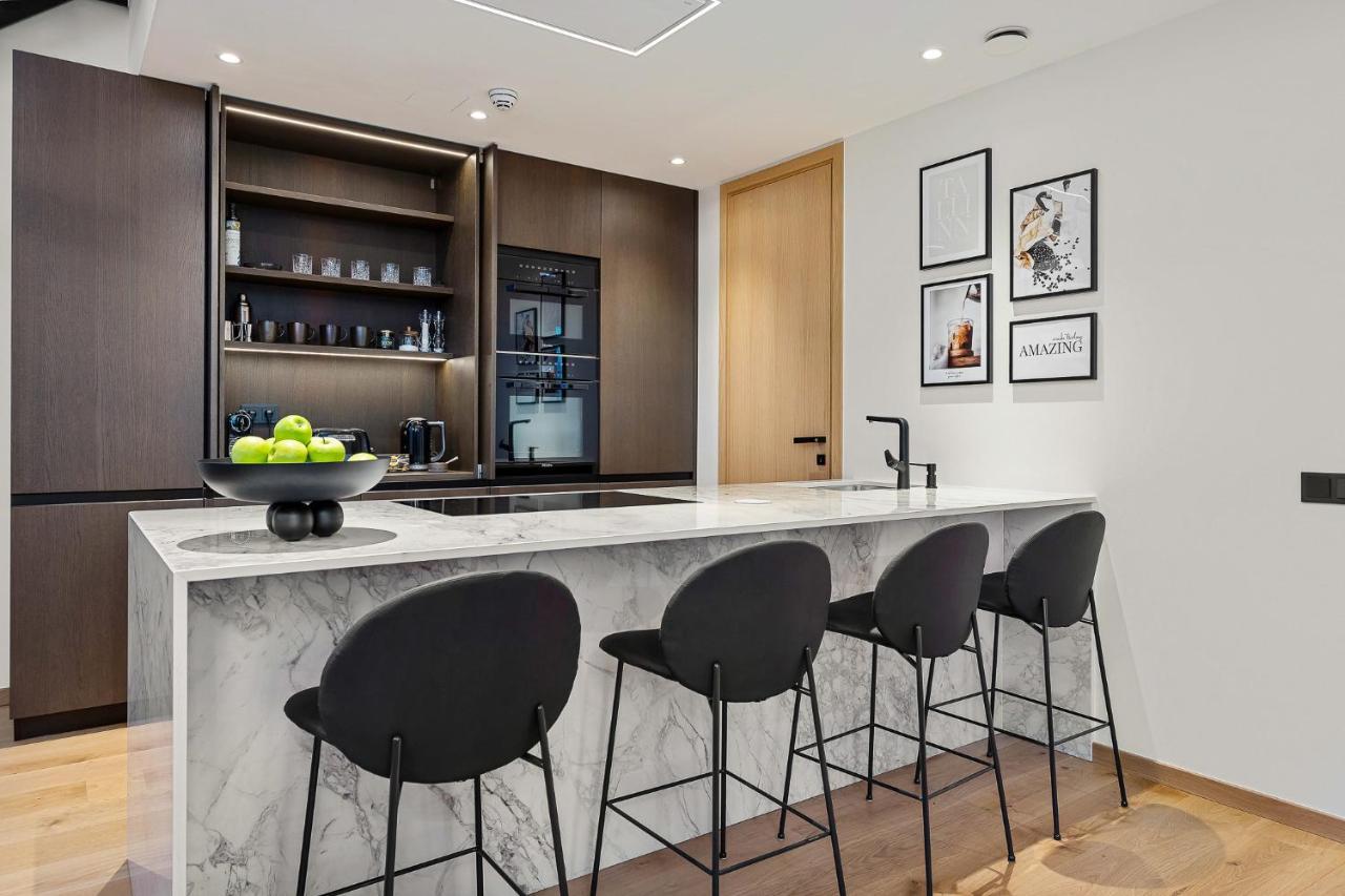 Elegant Seaview Penthouse 3br Ensuite Luxury Retreat With Sauna And Free Parking Tallinn