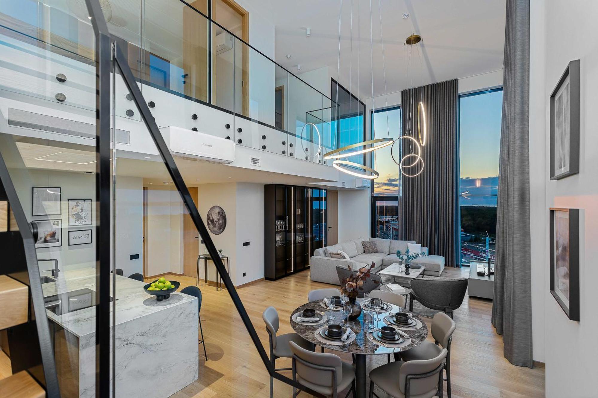 Elegant Seaview Penthouse 3br Ensuite Luxury Retreat With Sauna And Free Parking Lejlighed Tallinn